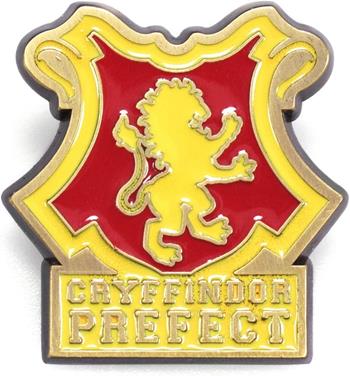 Spilla Smaltata Harry Potter: Gryffindor Prefect -Pin Badge Enamel-  Half Moon Bay 2024 | Libraccio.it